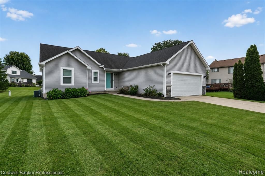 Property Photo:  1297 Rosalie Drive  MI 48430 