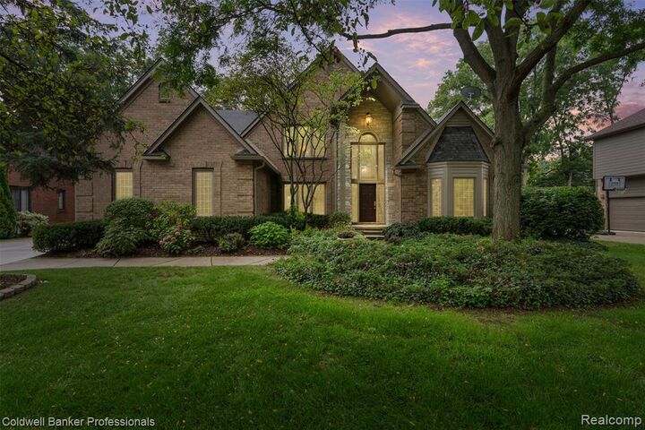 Property Photo: 3623 Cedar Shake Drive MI 48309
