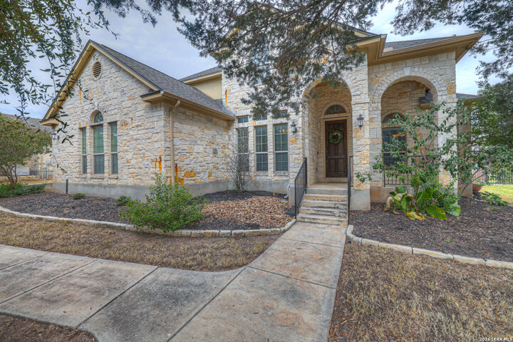 Property Photo: 263 Hamburg Ave TX 78132