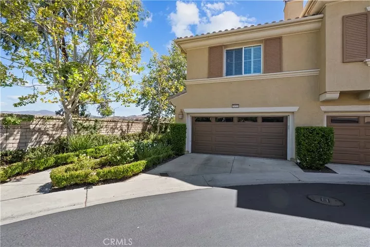 Property Photo: 23833 Toscana CA 91354