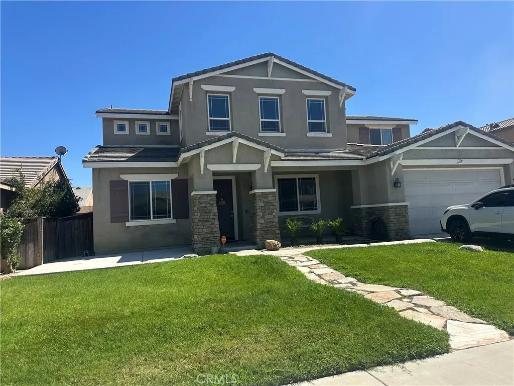 Property Photo:  1561 Wagon Creek  CA 92582 