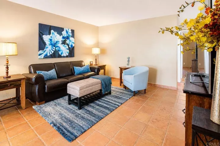 Property Photo:  7220 Park Ridge Boulevard 104  CA 92120 
