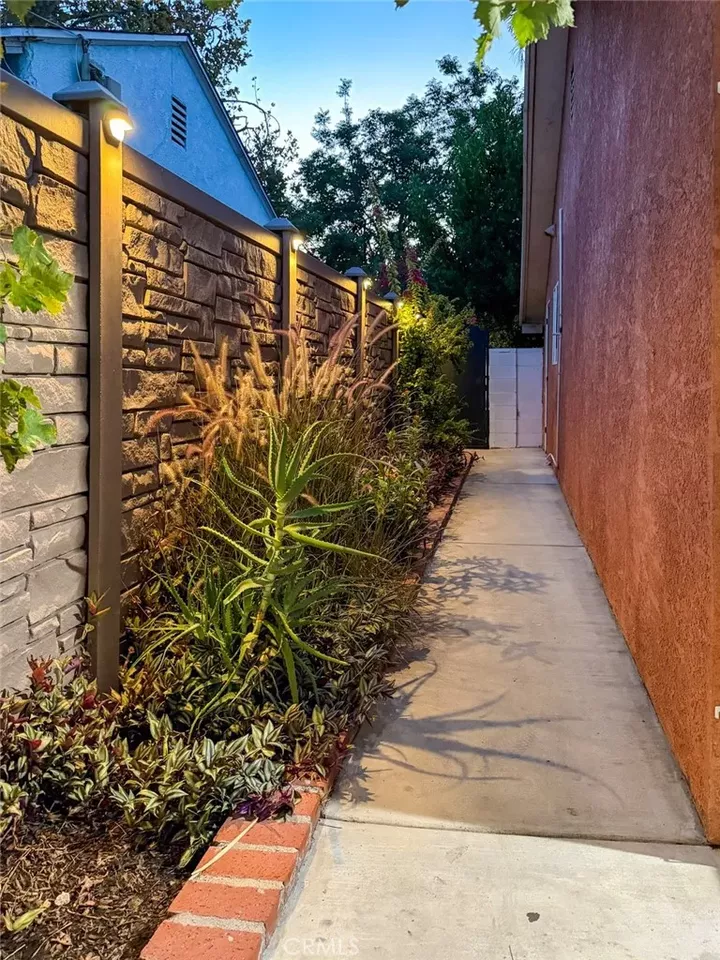 Property Photo:  7827 Louise  CA 91325 