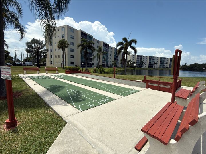 Property Photo: 141 SE 3rd Ave 106 FL 33004