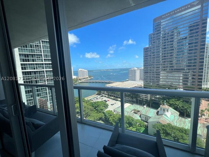 Property Photo:  485 Brickell Ave 2109  FL 33131 