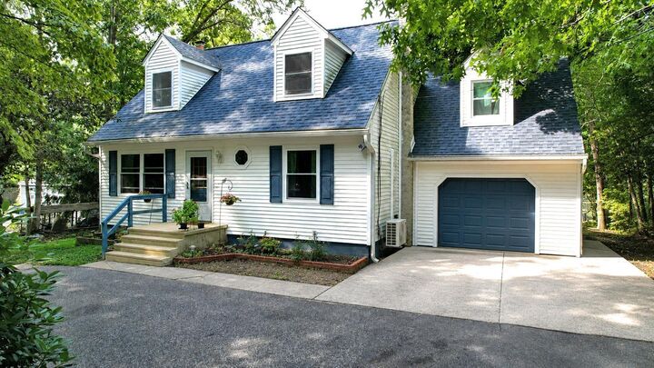 Property Photo:  131 Asbury Road  NJ 08234-7104 