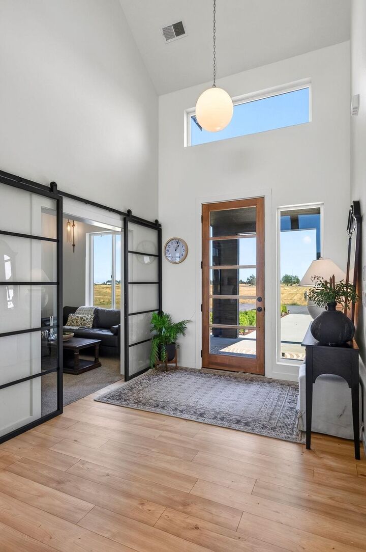 Property Photo:  3772 S Brooks Rd  WA 99022 