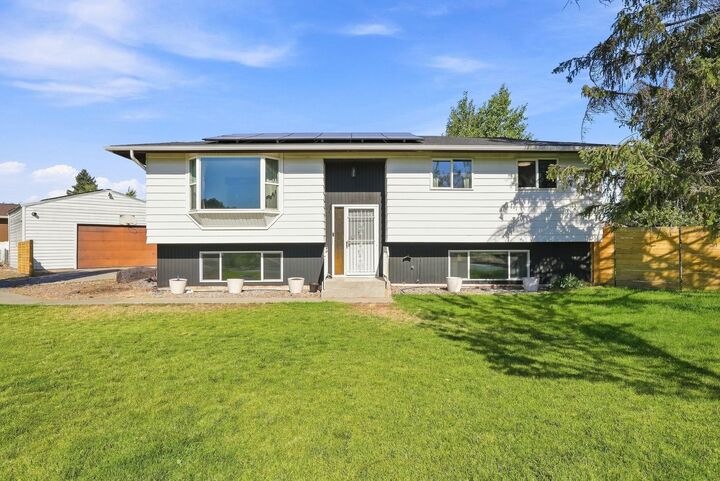 Property Photo:  11921 E 31st Ave  WA 99206 