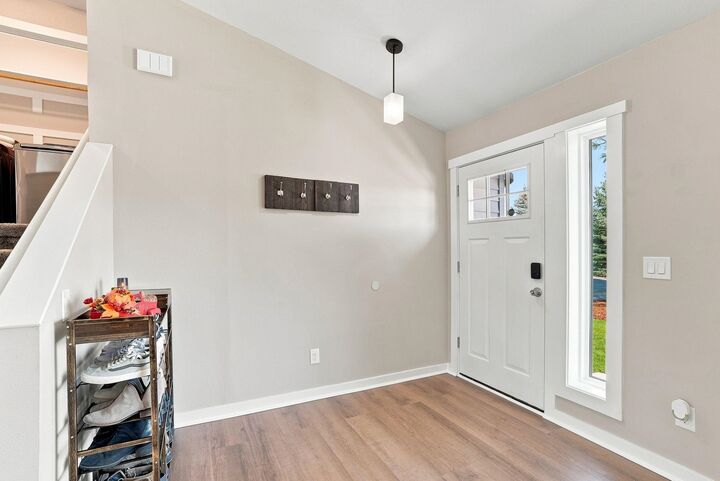 Property Photo:  620 S Easy St  WA 99001 