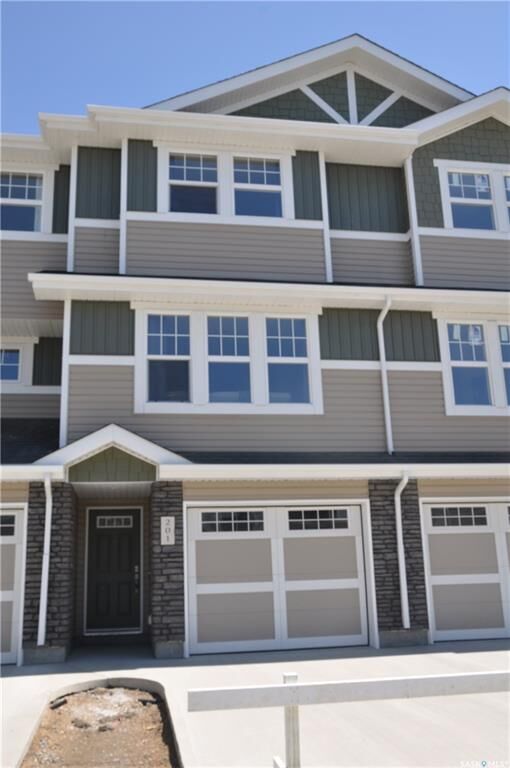 Property Photo:  1220 Pringle Way 227  SK S7T 0V4 