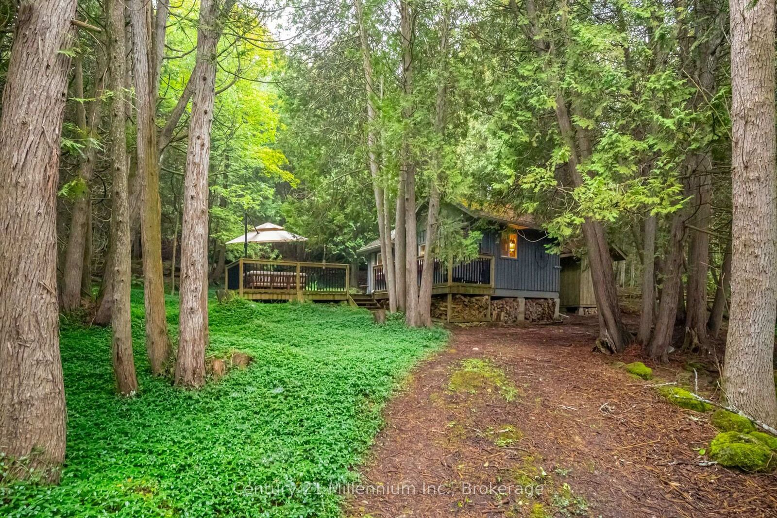 Property Photo:  38 West Shore Road  ON N0H 1W0 