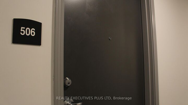 Property Photo:  191 Elmira Road S 506C  ON N1K 0E5 