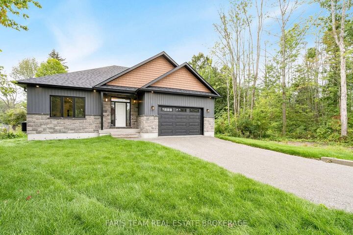 Property Photo:  45 Sheppard Street  ON L0K 1E0 