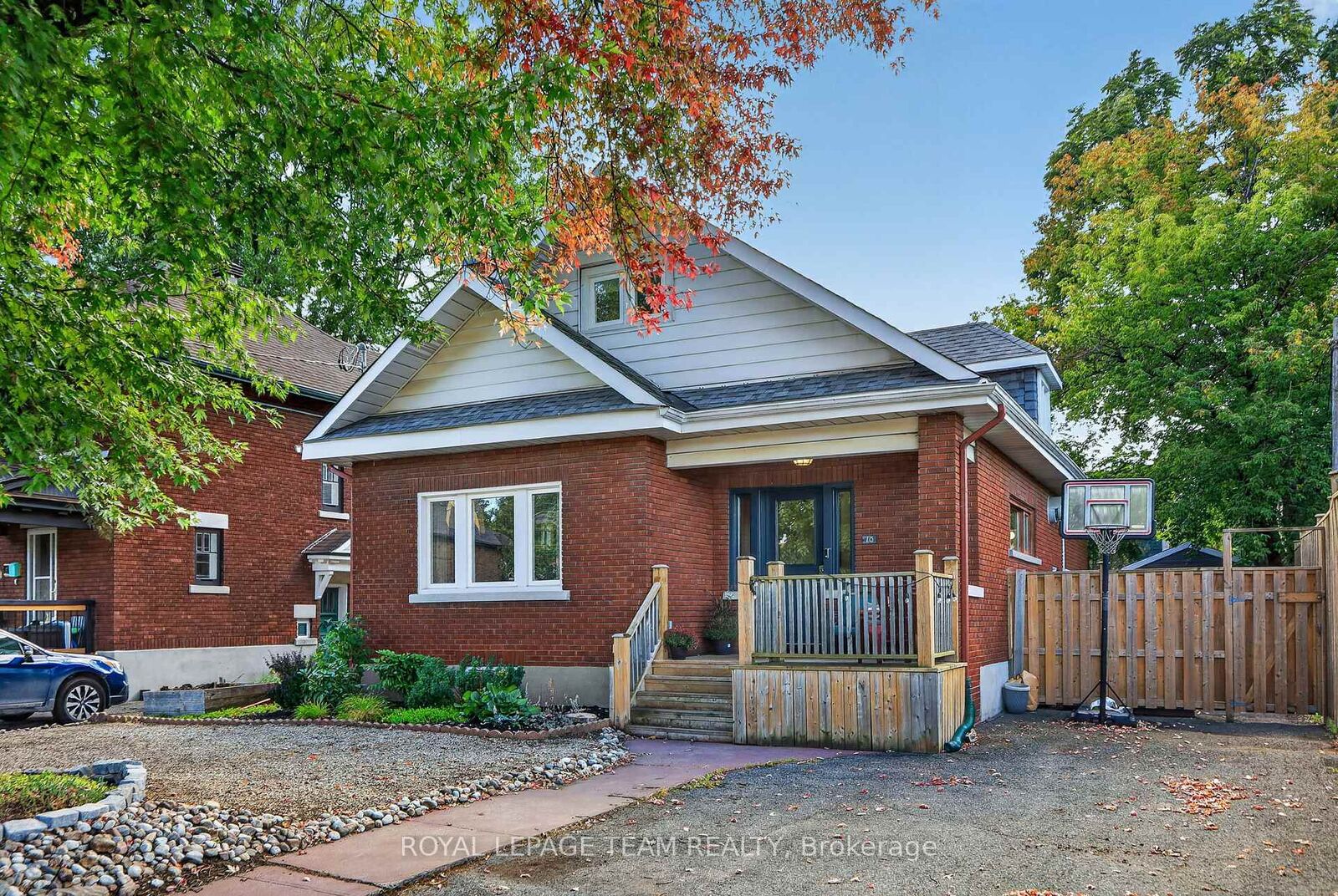Property Photo:  10 Clarendon Avenue  ON K1Y 0P2 
