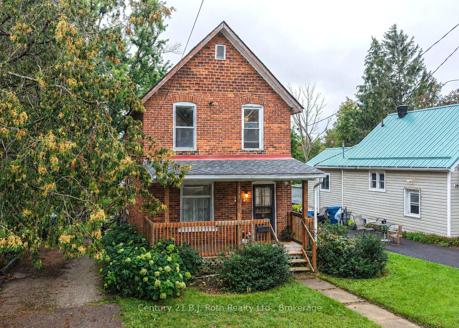 Property Photo:  281 Nottawasaga Street  ON L3V 3K5 