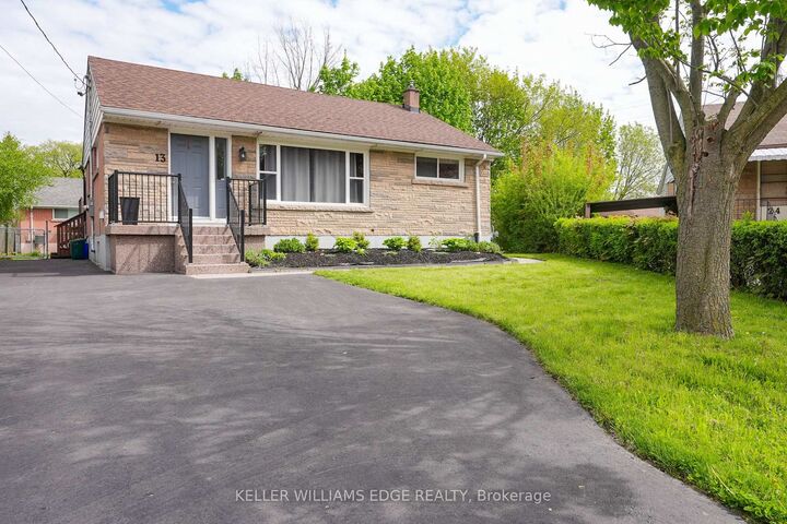 Property Photo: 13 Beaucourt Place Lower ON L8S 2P8