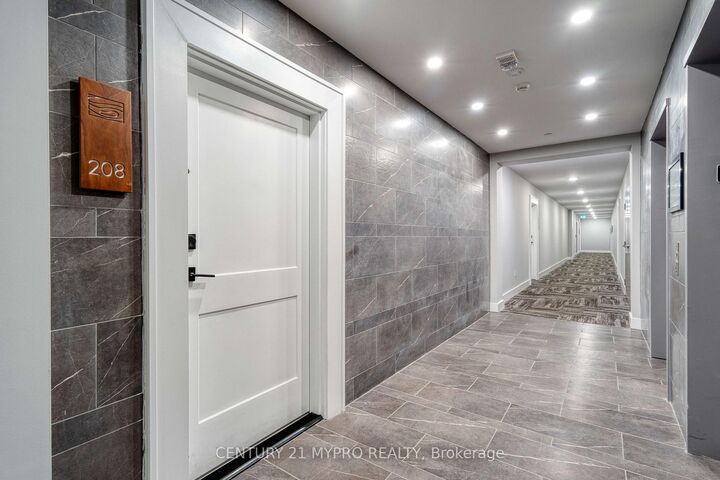 Property Photo:  460 Callaway Road 208  ON N6G 0Z2 