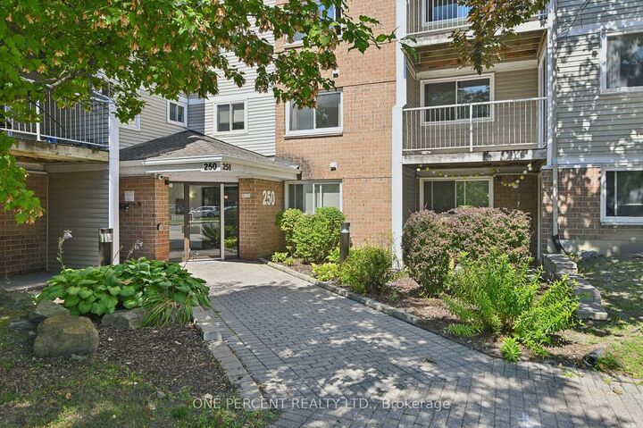 Property Photo:  250 Brittany Drive 204  ON K1K 4M1 