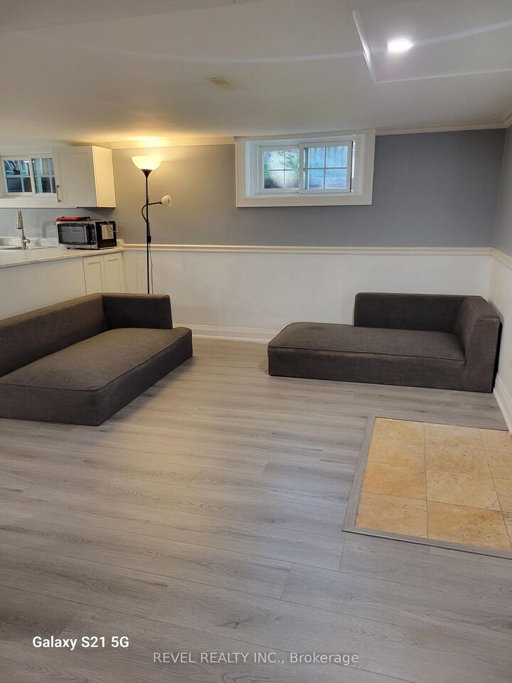 Property Photo:  31 Sackville Street  ON L7E 1B8 