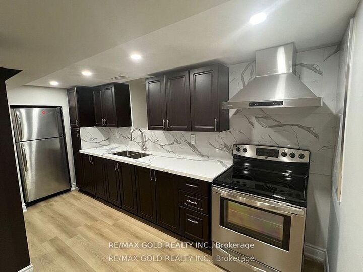 Property Photo:  38 Carmel Crescent (Bsmt)  ON L6P 1Y2 
