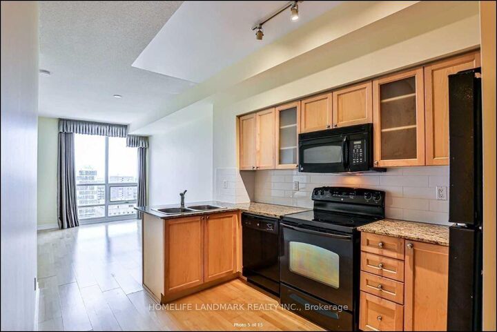 Property Photo:  761 Bay Street 3303  ON M5G 2R2 