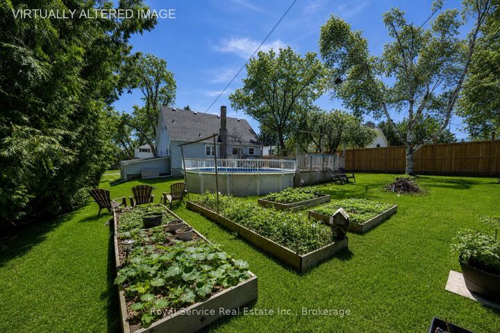 Property Photo:  210 Shelbourne Street  ON K9H 5K4 