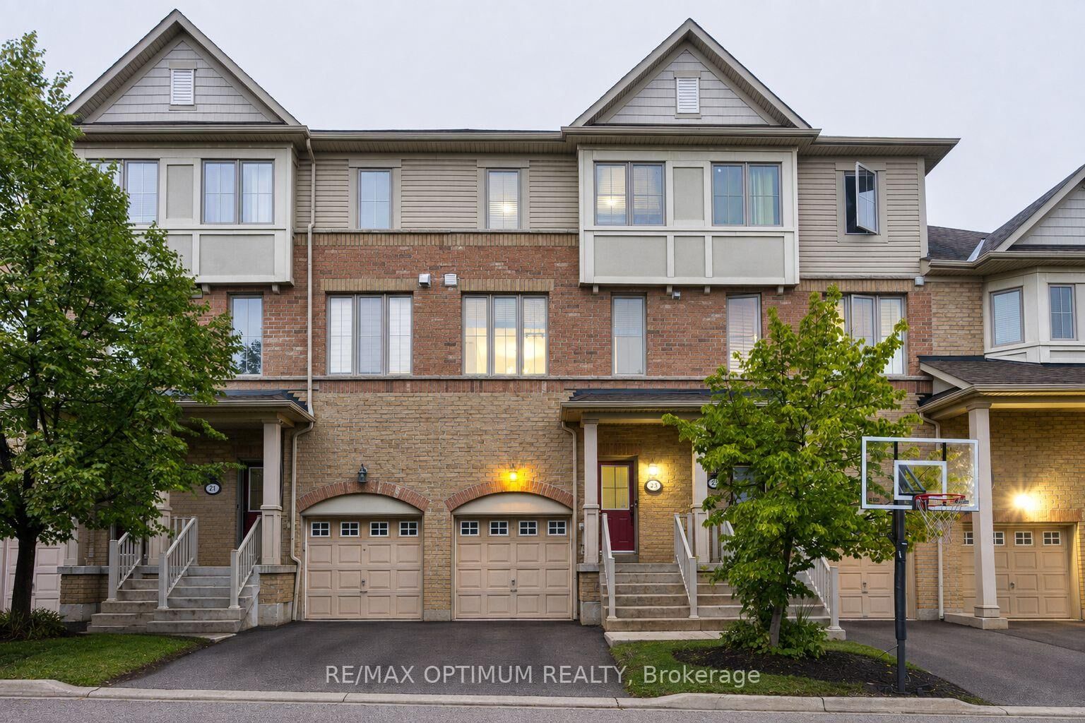 Property Photo:  23 Bakewell Street  ON L6Y 0P9 