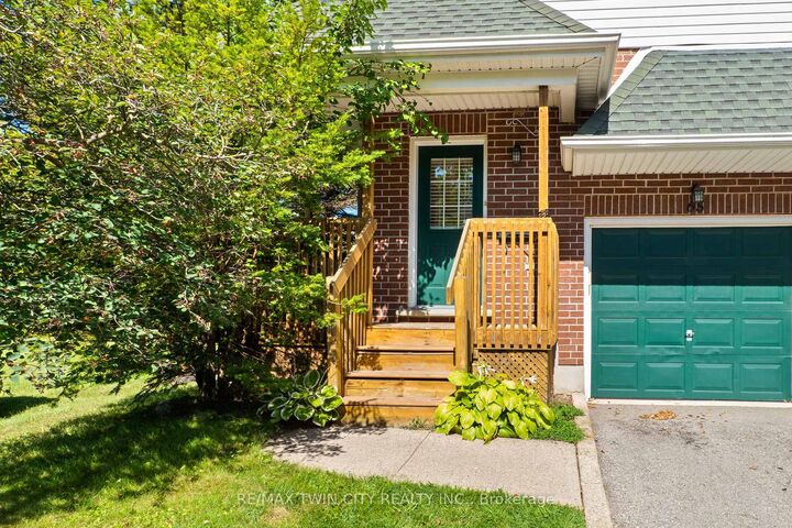 Property Photo:  42 Green Valley Drive 65  ON N2P 2J7 