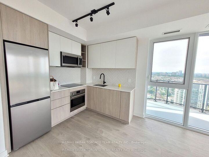 Property Photo:  36 Zorra Street 3204  ON M8Z 1R7 