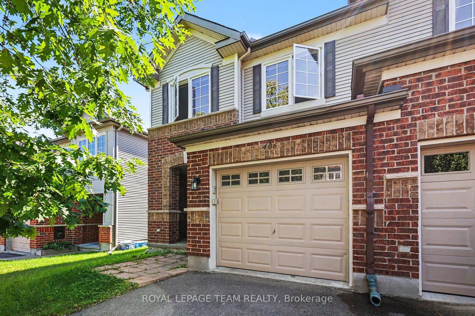 Property Photo:  406 Heathrow Private  ON K2S 0M9 