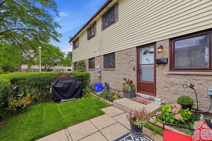 Property Photo:  825 Dundalk Drive 81  ON N6C 3V6 