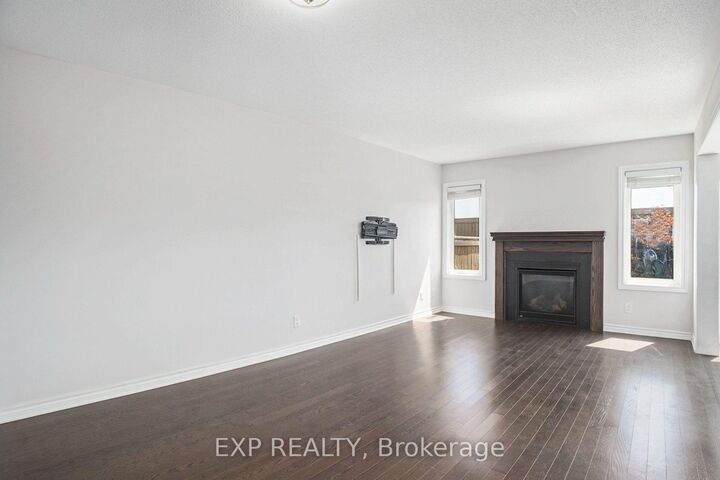 Property Photo:  331 Willow Aster Circle  ON K4A 3T9 