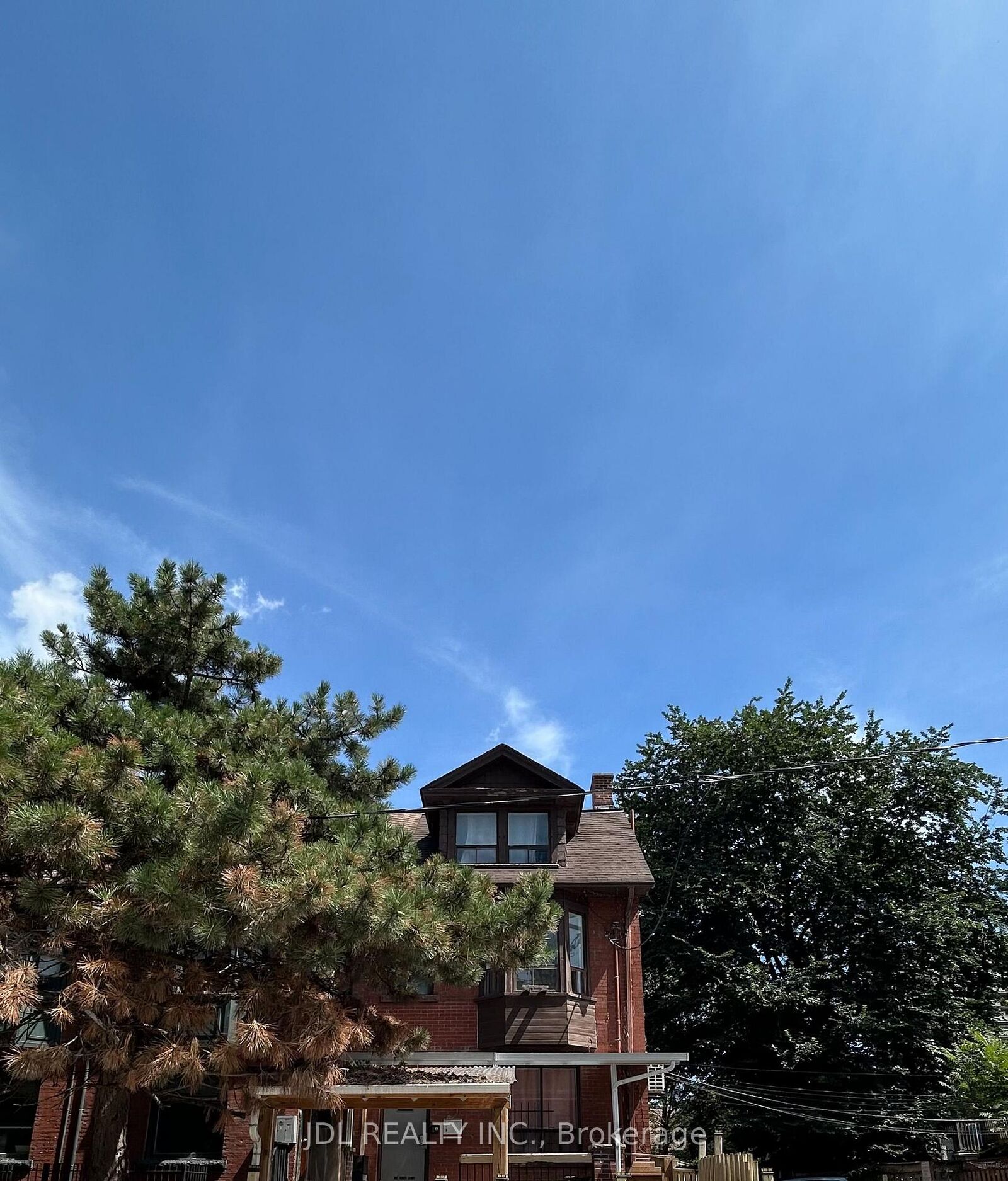 Property Photo:  3 Pembroke St Street 2-Bedroom Unit 2nd Floor  ON M5A 2N6 