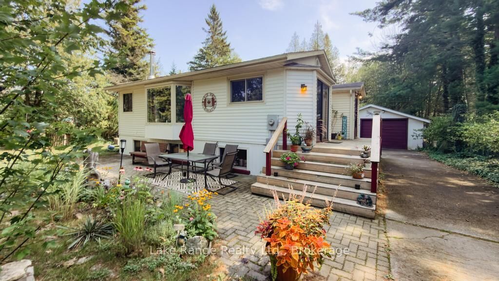 Property Photo:  536 Alfred Street  ON N0G 2R0 