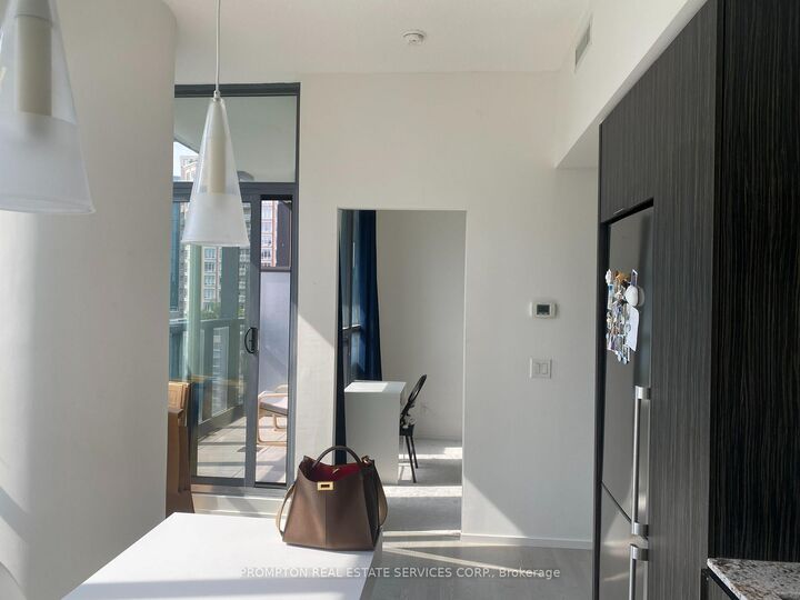 Property Photo:  101 Charles Street 1004  ON M4Y 0A9 