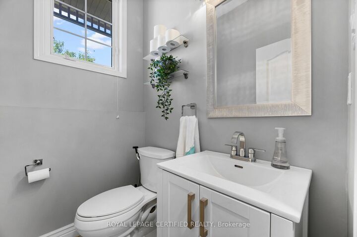Property Photo:  938 Burrows Gate  ON L9T 0K7 