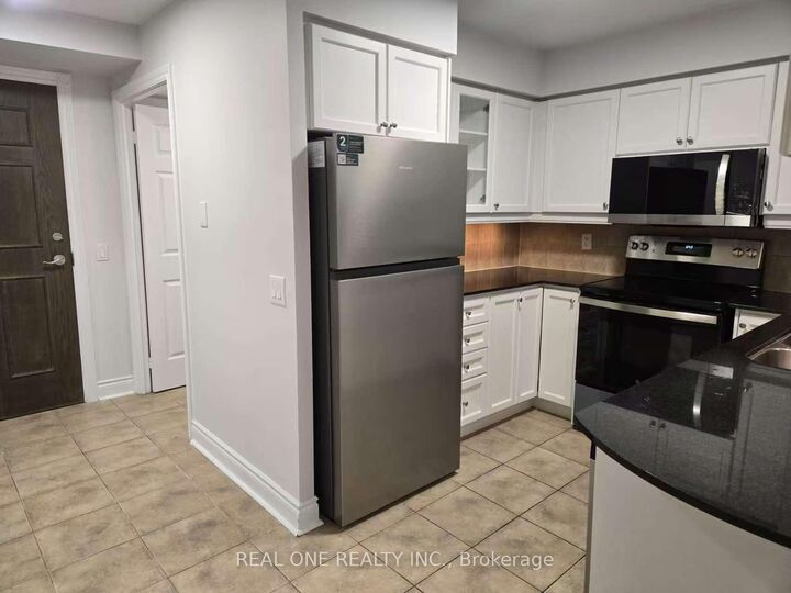 Property Photo:  12 Rean Drive 611  ON M2K 3C6 