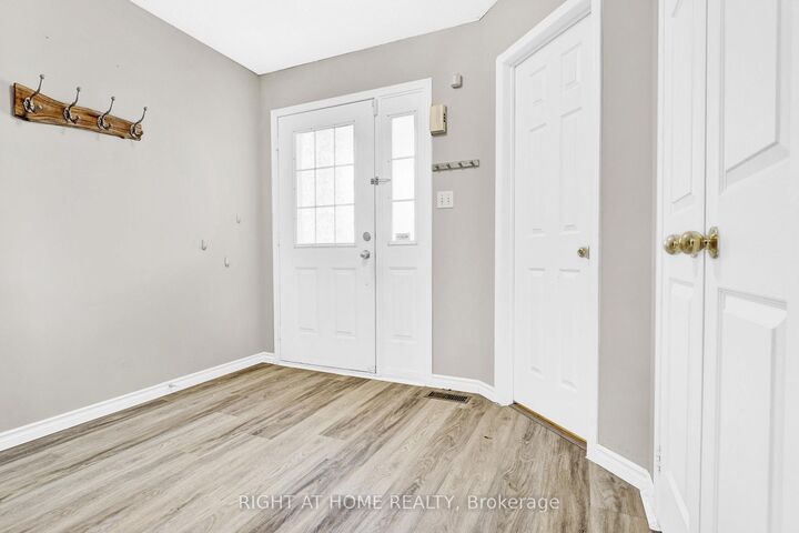Property Photo:  1720 Radcliffe Drive  ON L1K 2T1 