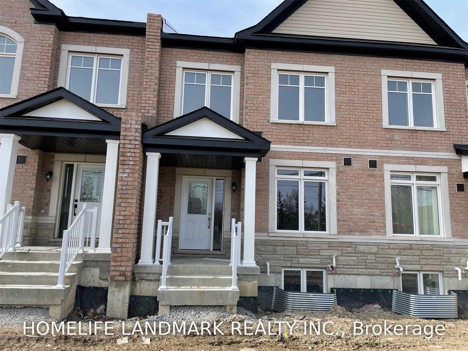 Property Photo:  85 Seguin Street  ON L4E 1H8 