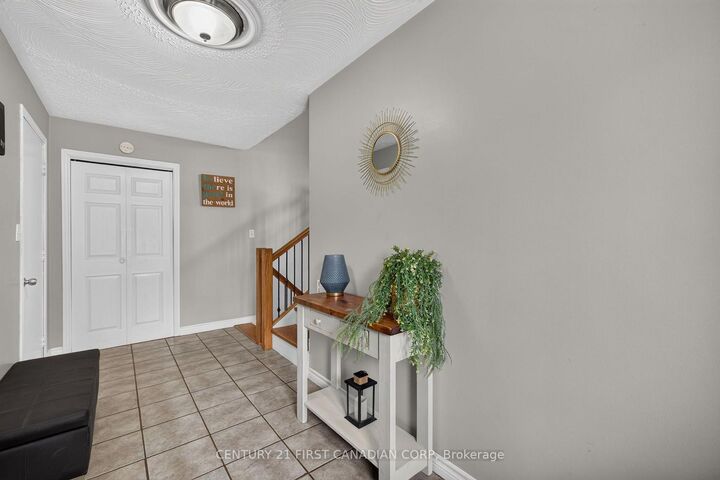 Property Photo:  180 Park Street  ON N7G 3V9 