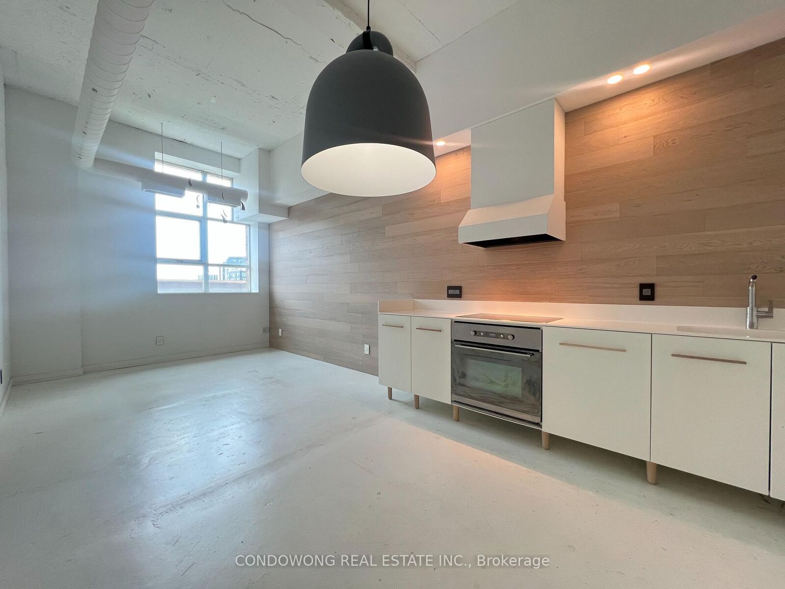 Property Photo:  155 Dalhousie Street 1037  ON M5B 2P7 