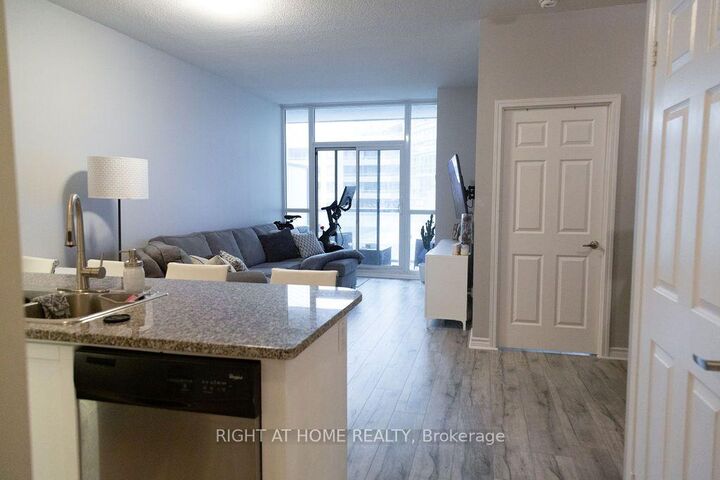 Property Photo:  19 Grand Trunk Crescent 305  ON M5J 3A3 