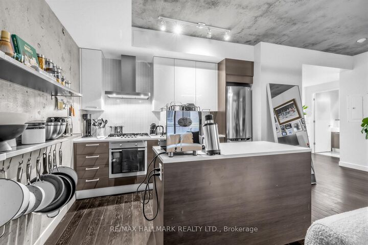 Property Photo:  90 Broadview Avenue 408  ON M4M 0A7 