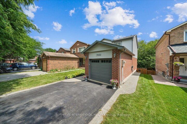 Property Photo:  7031 Tamar Mews  ON L5N 3S2 