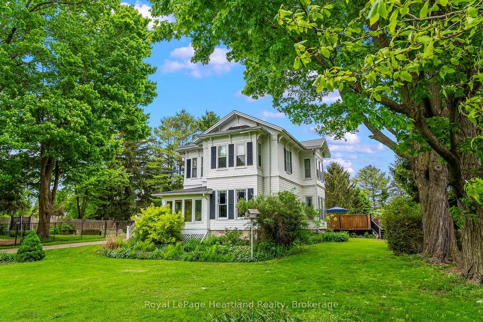 Property Photo:  1047 Gibson Street  ON N0G 2X0 
