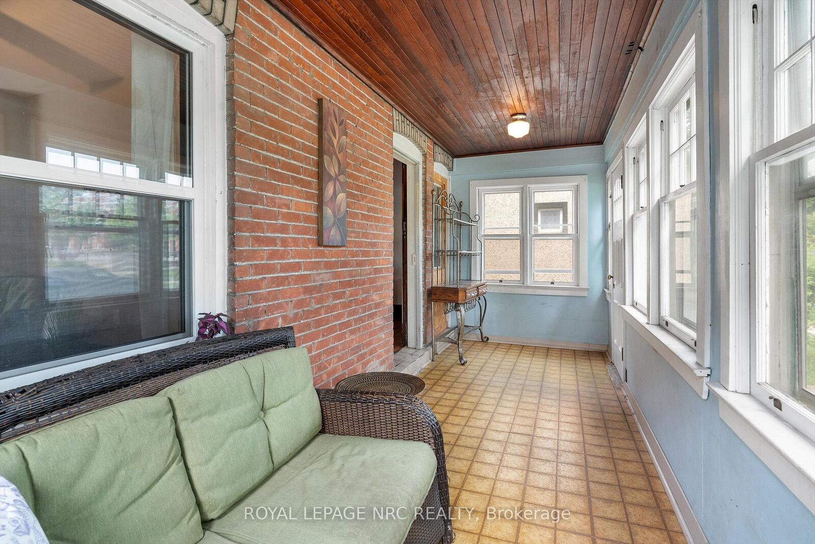 Property Photo:  167 Pleasant Avenue  ON L2R 1Y6 