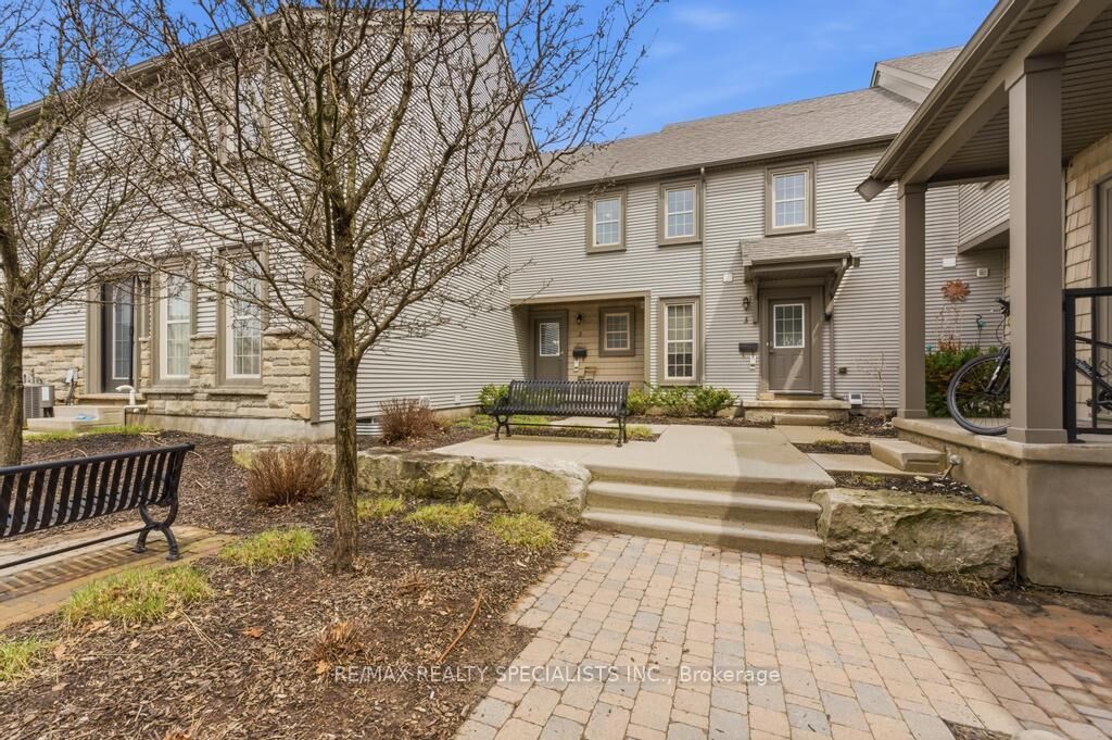 Property Photo:  101 Frederick Drive 2  ON N1L 0K7 