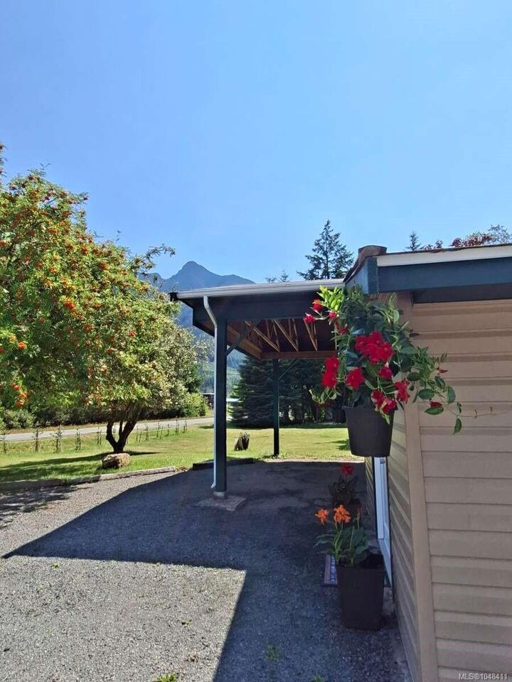 Property Photo:  955 Despins Rd  BC V0P 1R0 