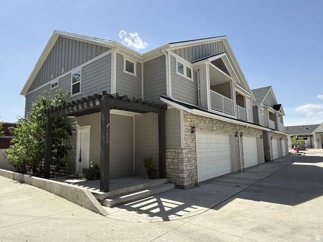 Property Photo: 7889 S 700 E UT 84070