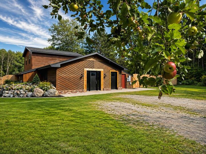 Property Photo: 565 Cloverleaf Lane MI 48629